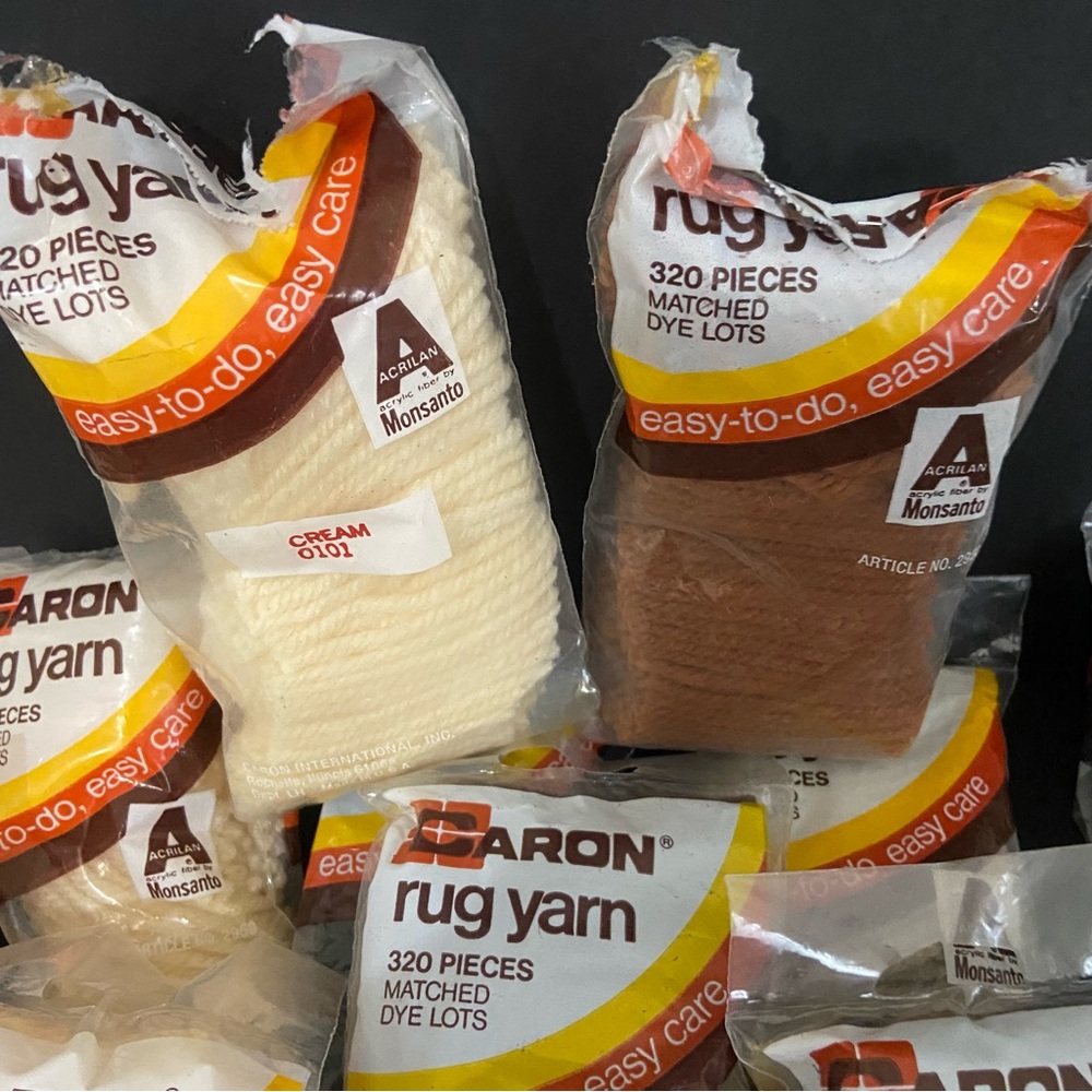 Caron Rug Yarn - Picture 3 of 4